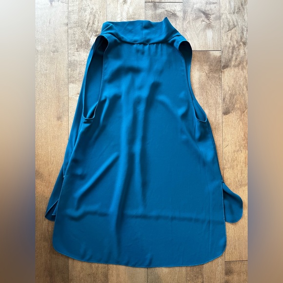 ARITZIA Wilfred Nuit Blouse in BLUE - Picture 4 of 5